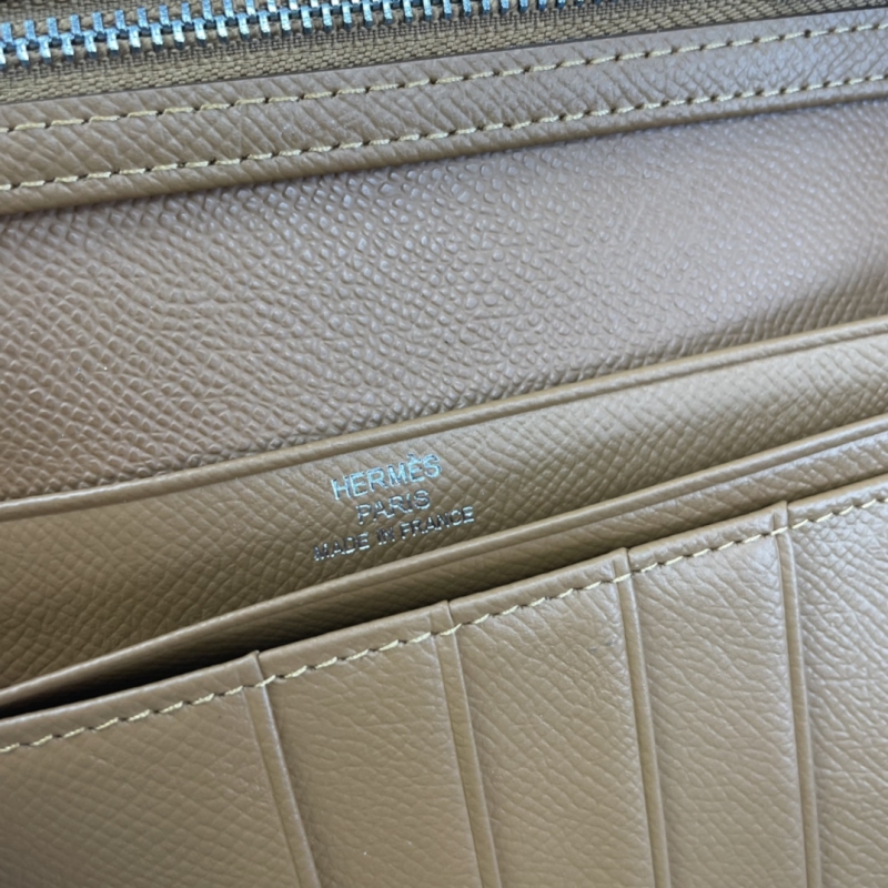 Hermes Wallets & Purse